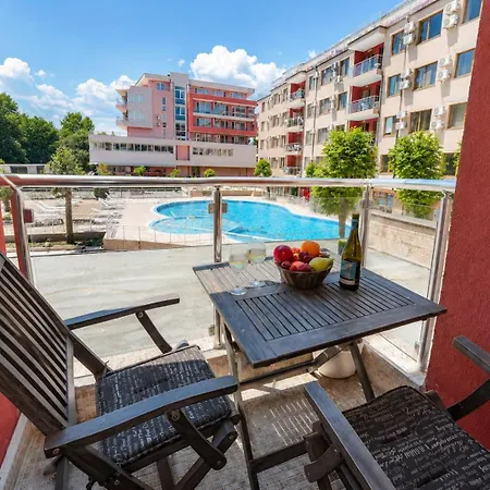 Appartement Nessebar With Pool View